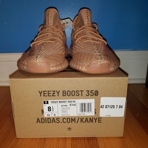 Yeezy Boost 350 V2 Clay - Size 8.5 - DS